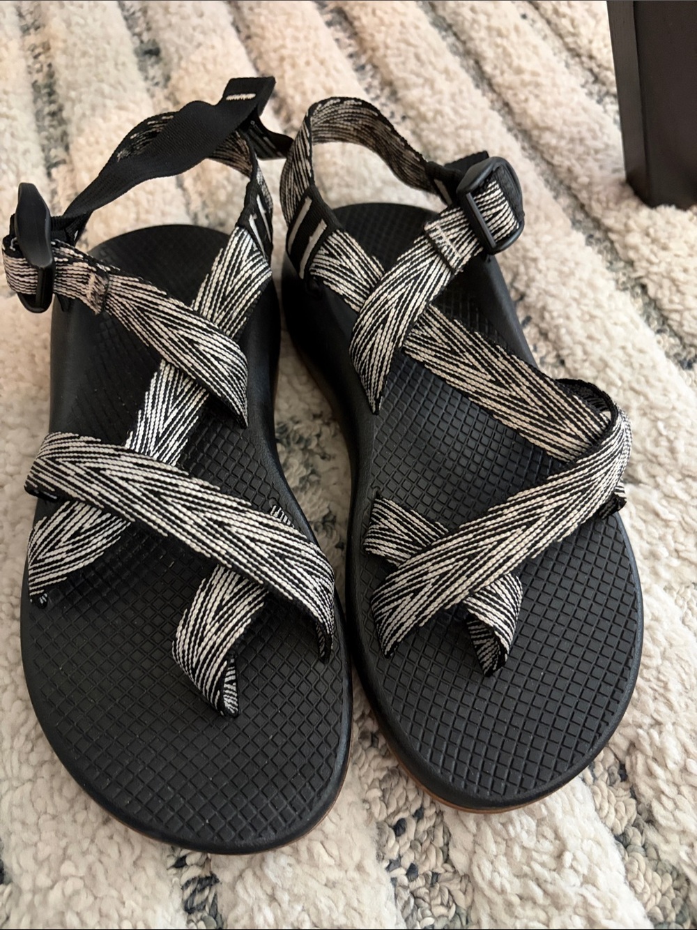 Chaco Black Sandals with Cream Woven Straps-Women’s 7 - Picture 3 of 6